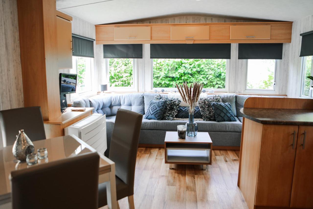 Chalet Op 5* Camping De Paardekreek Kortgene Eksteriør bilde