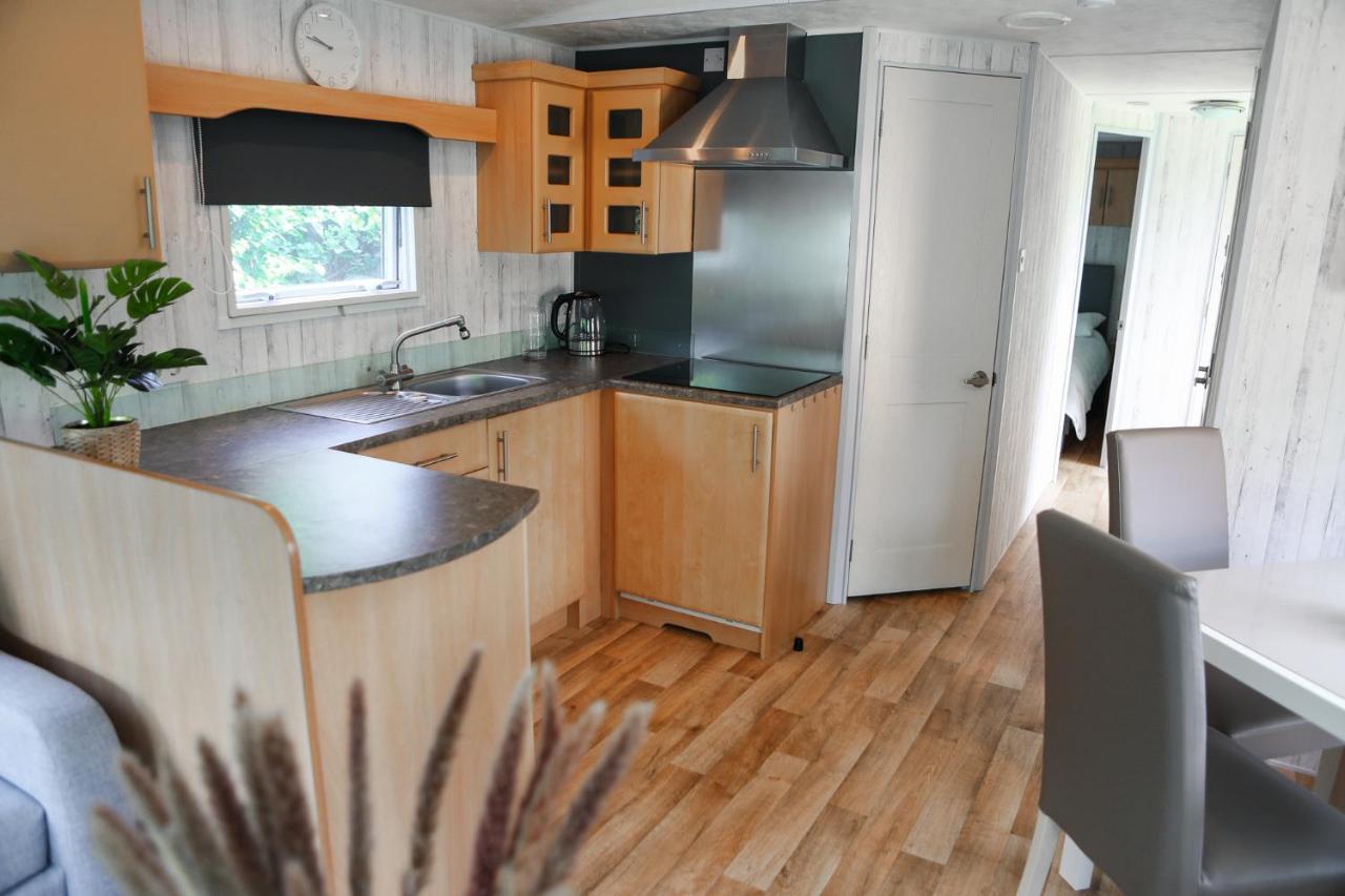 Chalet Op 5* Camping De Paardekreek Kortgene Eksteriør bilde
