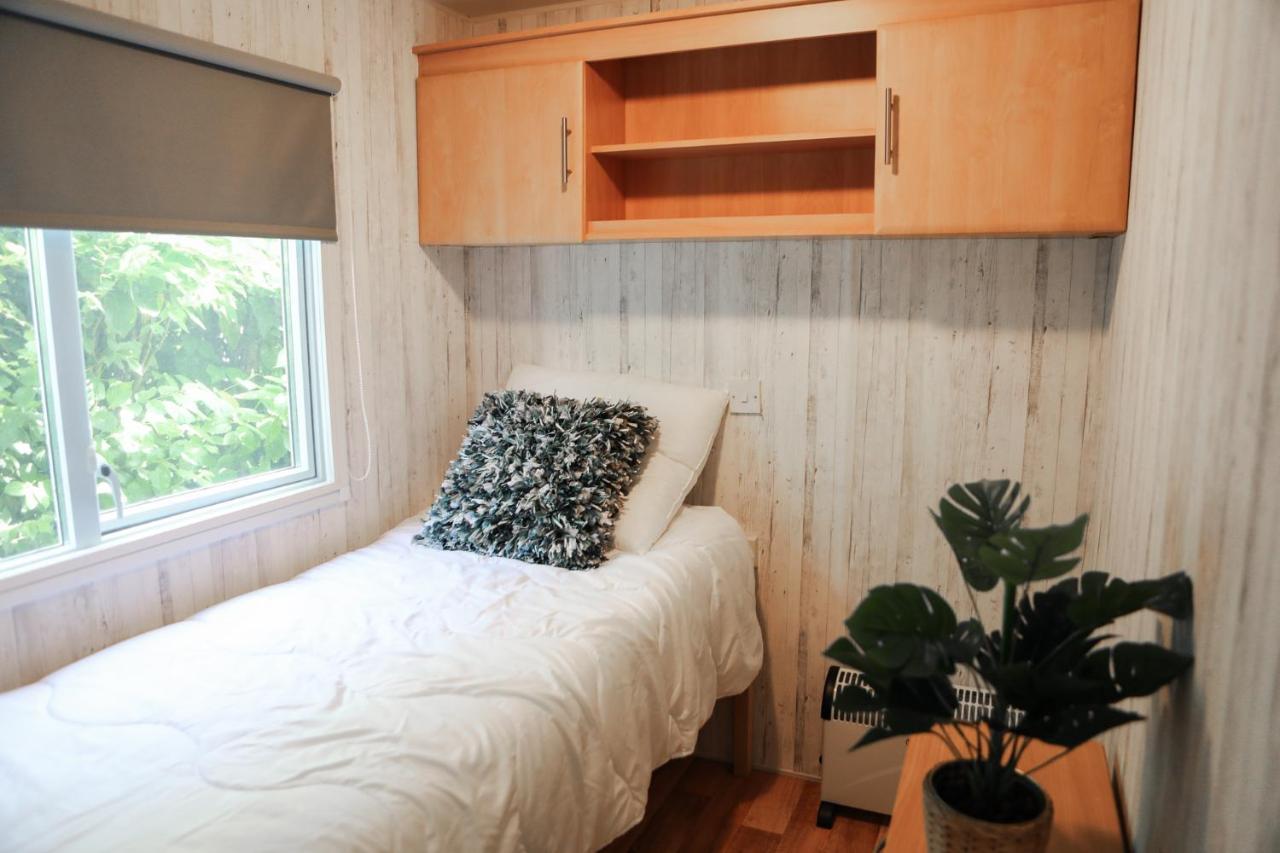 Chalet Op 5* Camping De Paardekreek Kortgene Eksteriør bilde