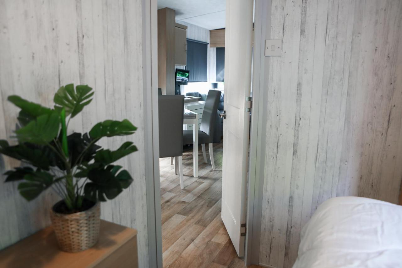 Chalet Op 5* Camping De Paardekreek Kortgene Eksteriør bilde