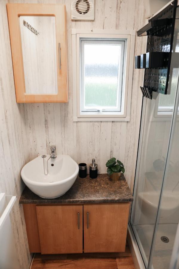 Chalet Op 5* Camping De Paardekreek Kortgene Eksteriør bilde